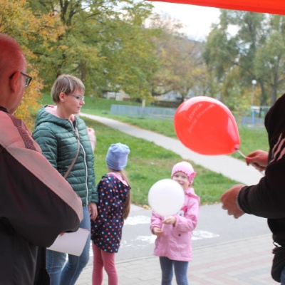 Atrakcją dla młodych mieszkańców były rozdawane gadżety, balony, długopisy